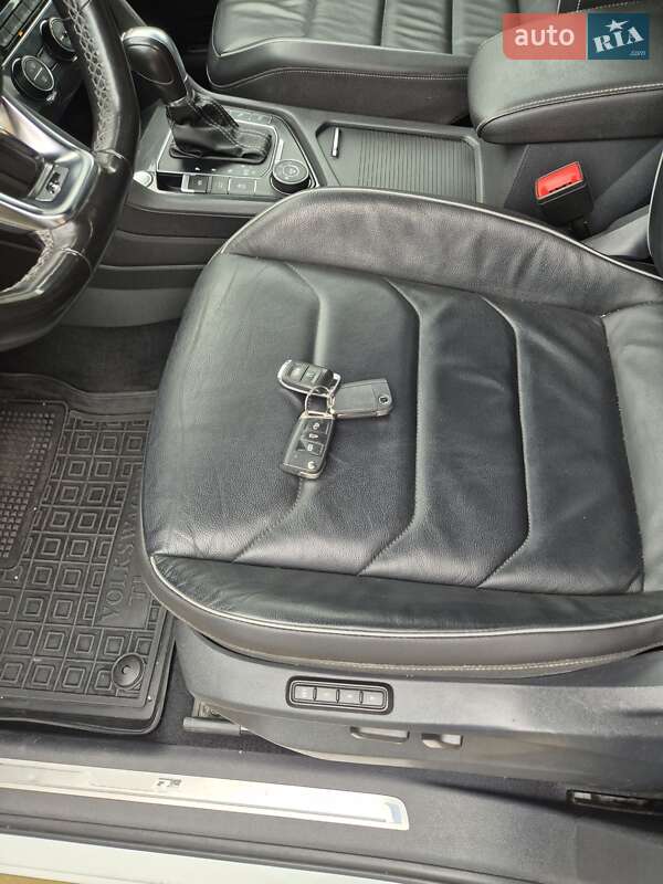 Внедорожник / Кроссовер Volkswagen Tiguan 2018 в Ровно