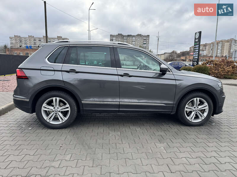 Внедорожник / Кроссовер Volkswagen Tiguan 2018 в Хмельницком