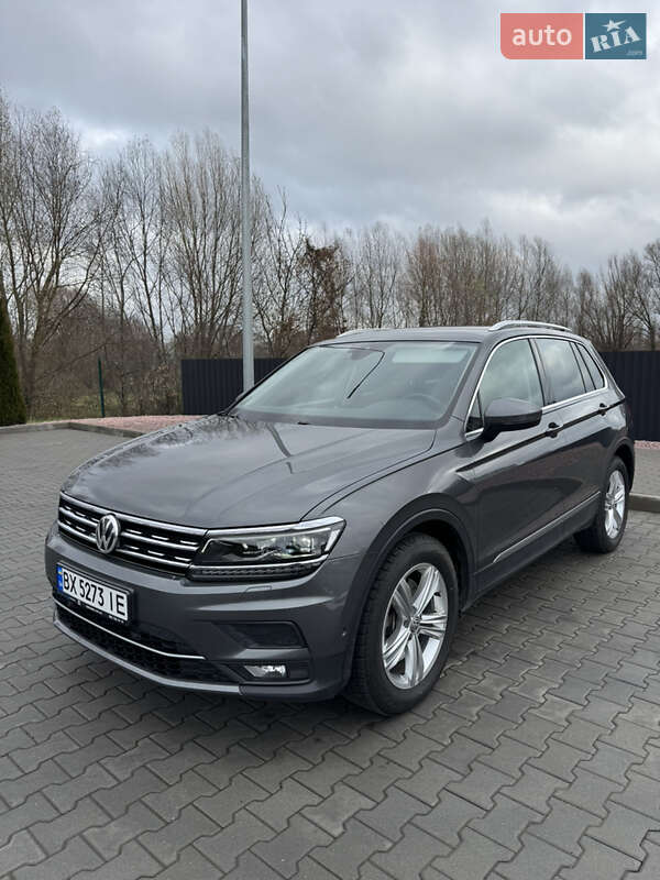 Внедорожник / Кроссовер Volkswagen Tiguan 2018 в Хмельницком