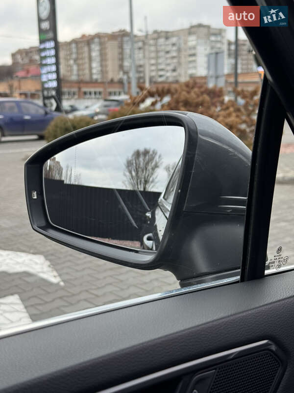 Внедорожник / Кроссовер Volkswagen Tiguan 2018 в Хмельницком