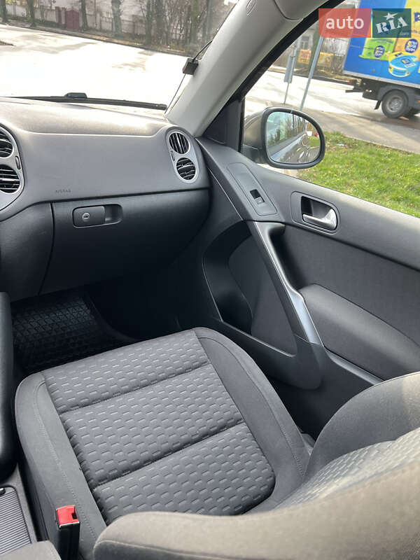 Внедорожник / Кроссовер Volkswagen Tiguan 2008 в Житомире