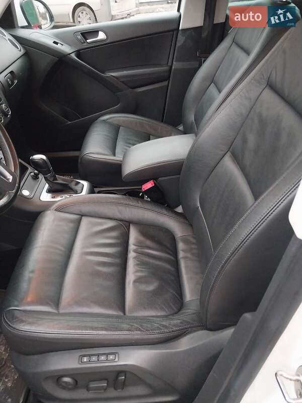 Внедорожник / Кроссовер Volkswagen Tiguan 2016 в Львове фото 13 Внедорожник / Кроссовер Volkswagen Tiguan 2016 в Львове