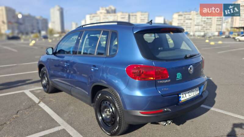 Внедорожник / Кроссовер Volkswagen Tiguan 2016 в Киеве