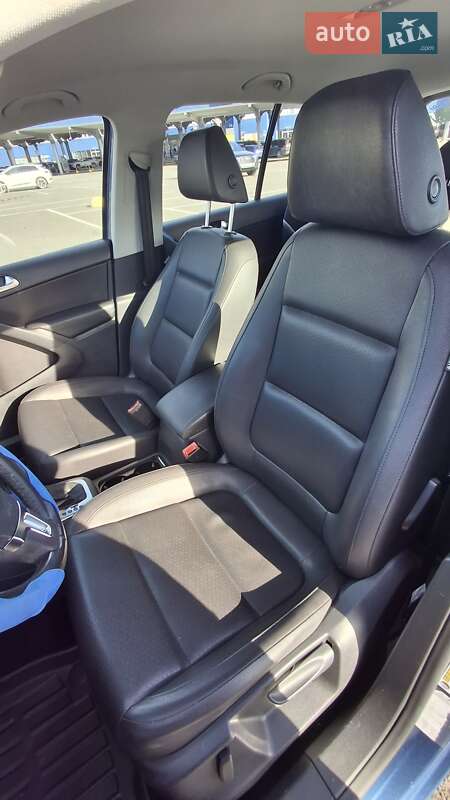 Внедорожник / Кроссовер Volkswagen Tiguan 2016 в Киеве