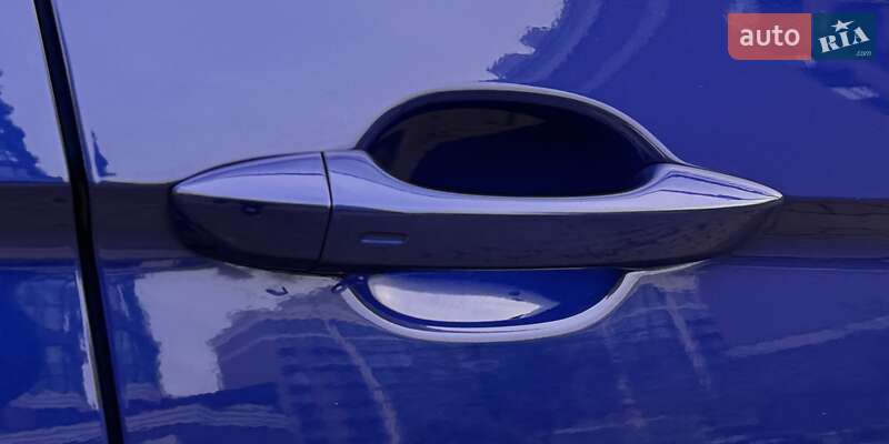 Позашляховик / Кросовер Volkswagen Tiguan 2021 в Києві