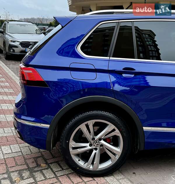 Позашляховик / Кросовер Volkswagen Tiguan 2021 в Києві
