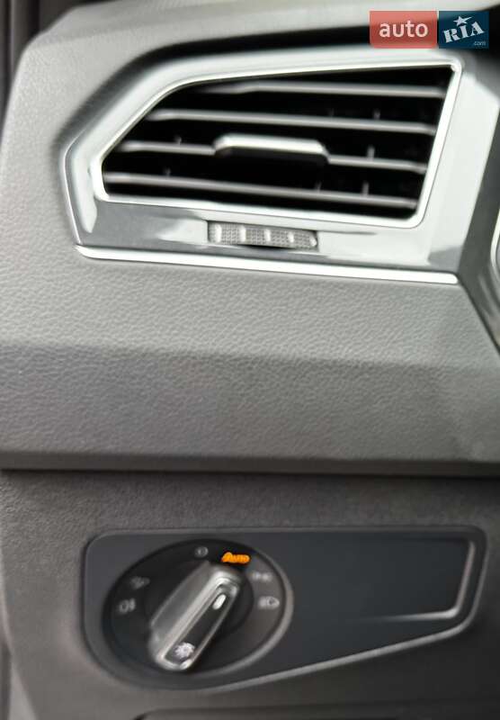 Позашляховик / Кросовер Volkswagen Tiguan 2021 в Києві