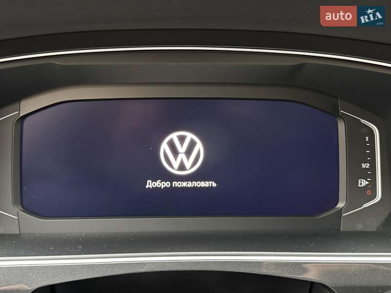 Позашляховик / Кросовер Volkswagen Tiguan 2021 в Києві