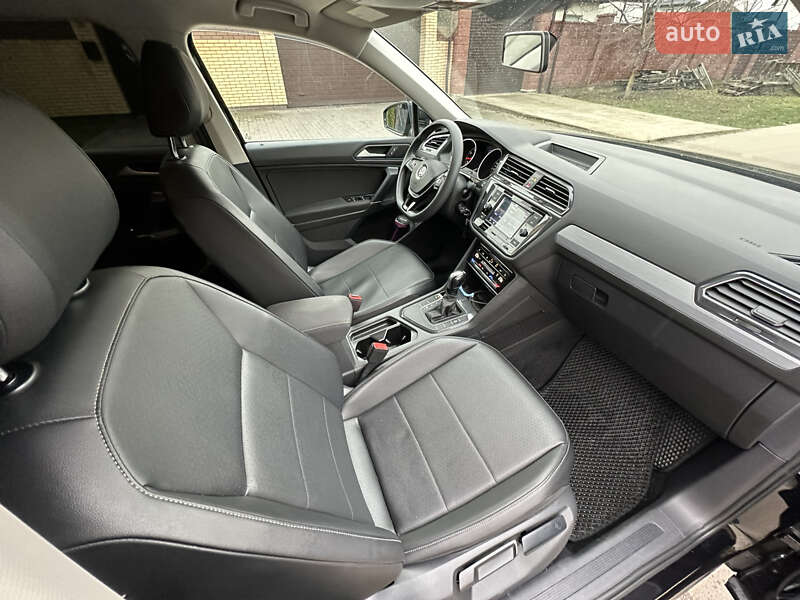 Внедорожник / Кроссовер Volkswagen Tiguan 2020 в Киеве