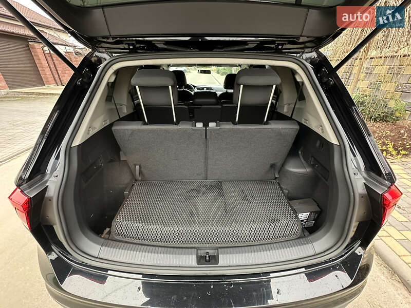 Внедорожник / Кроссовер Volkswagen Tiguan 2020 в Киеве