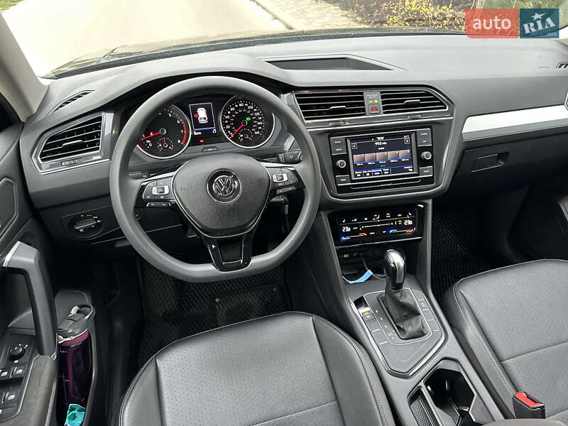 Внедорожник / Кроссовер Volkswagen Tiguan 2020 в Киеве