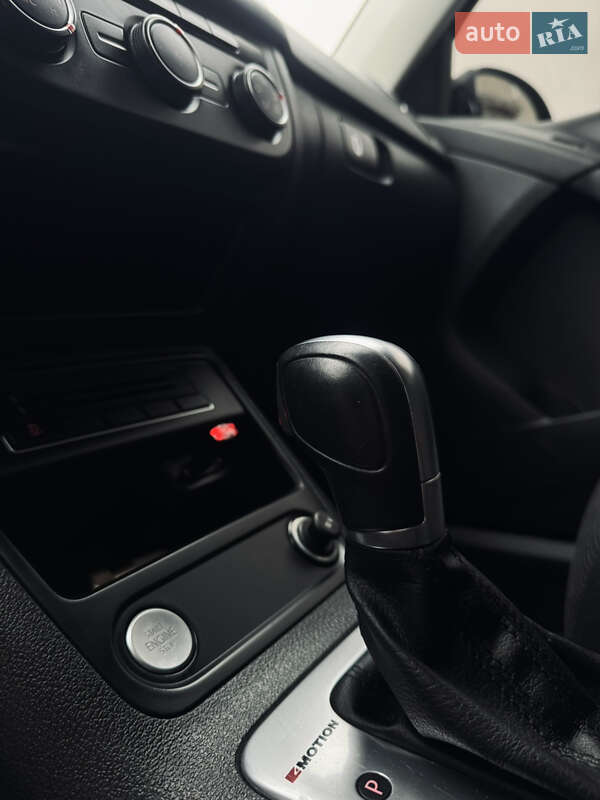 Внедорожник / Кроссовер Volkswagen Tiguan 2017 в Рогатине