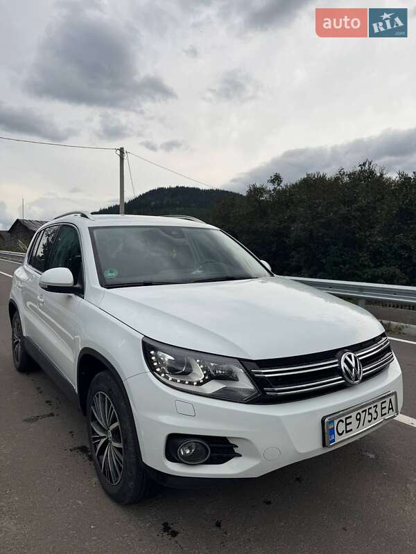 Внедорожник / Кроссовер Volkswagen Tiguan 2014 в Черновцах