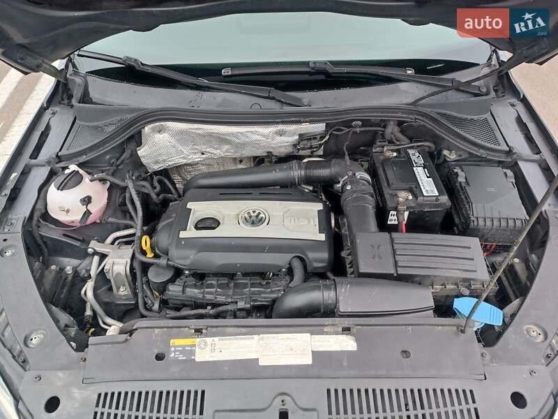 Внедорожник / Кроссовер Volkswagen Tiguan 2014 в Киеве фото 12 Внедорожник / Кроссовер Volkswagen Tiguan 2014 в Киеве