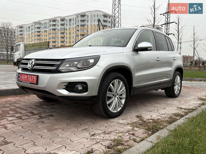 Позашляховик / Кросовер Volkswagen Tiguan 2015 в Бучі