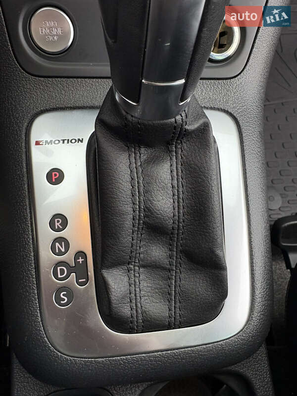 Позашляховик / Кросовер Volkswagen Tiguan 2015 в Бучі