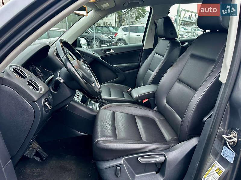 Внедорожник / Кроссовер Volkswagen Tiguan 2016 в Полтаве