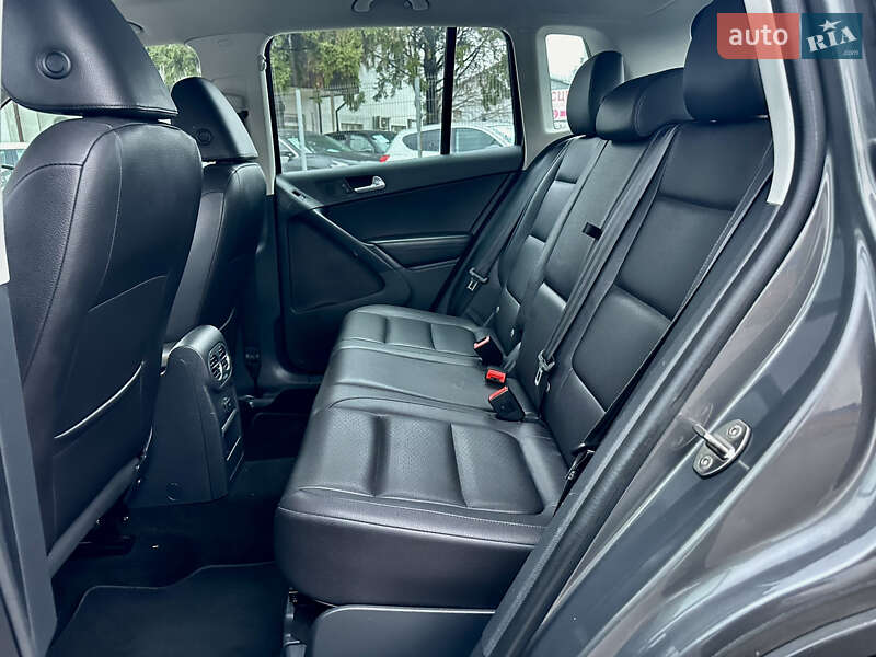 Внедорожник / Кроссовер Volkswagen Tiguan 2016 в Полтаве