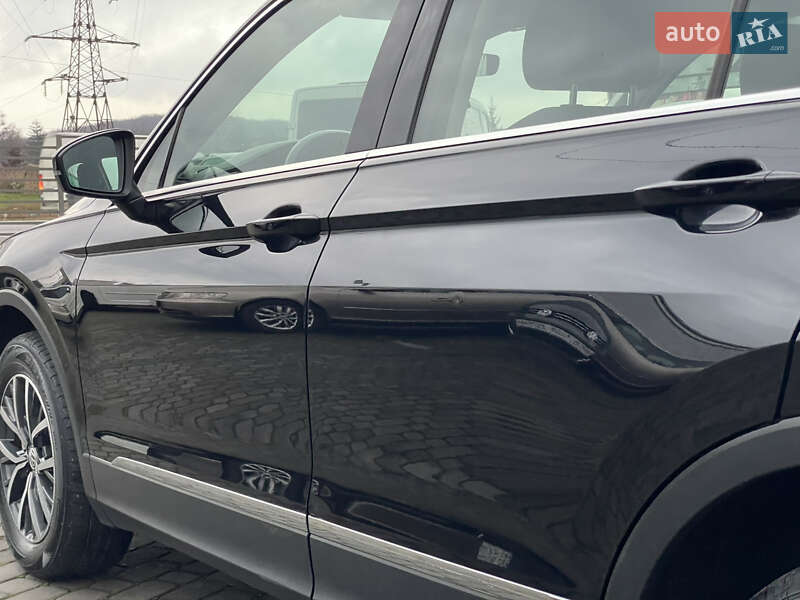 Позашляховик / Кросовер Volkswagen Tiguan 2018 в Мукачевому