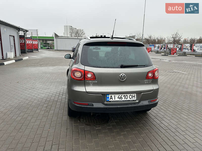 Позашляховик / Кросовер Volkswagen Tiguan 2011 в Києві