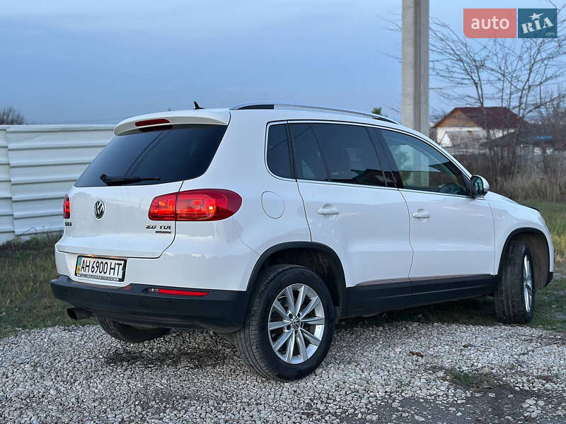 Внедорожник / Кроссовер Volkswagen Tiguan 2011 в Днепре