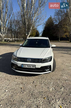 Позашляховик / Кросовер Volkswagen Tiguan 2018 в Первомайську