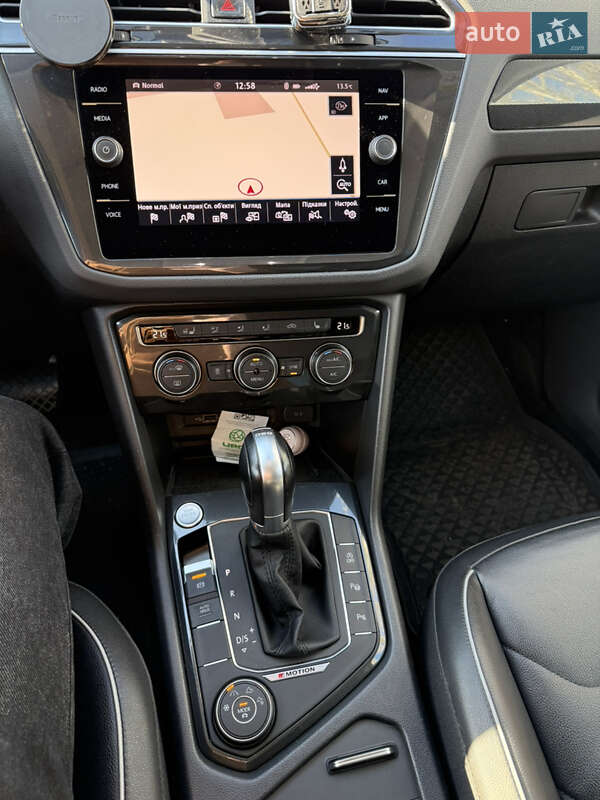 Внедорожник / Кроссовер Volkswagen Tiguan 2018 в Николаеве