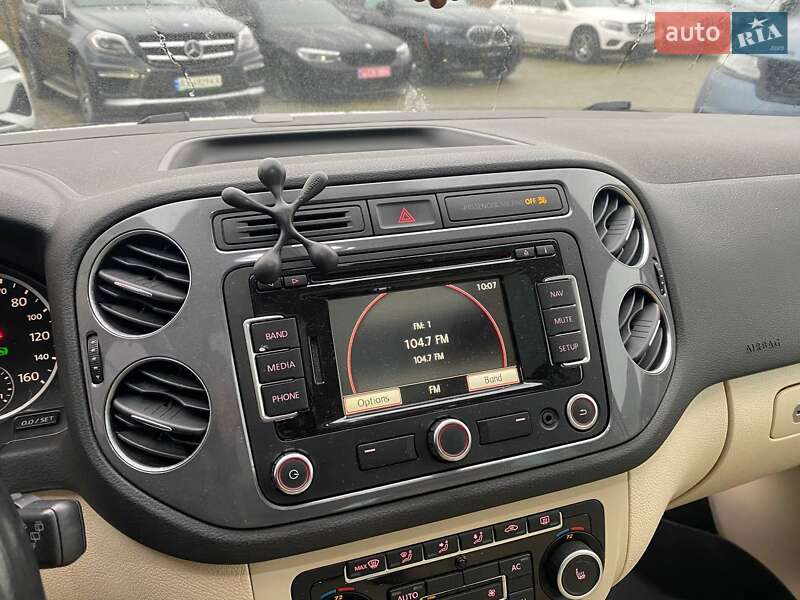 Внедорожник / Кроссовер Volkswagen Tiguan 2011 в Львове фото 16 Внедорожник / Кроссовер Volkswagen Tiguan 2011 в Львове