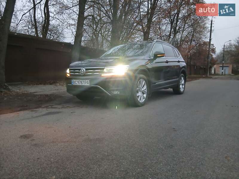 Внедорожник / Кроссовер Volkswagen Tiguan 2018 в Чернигове