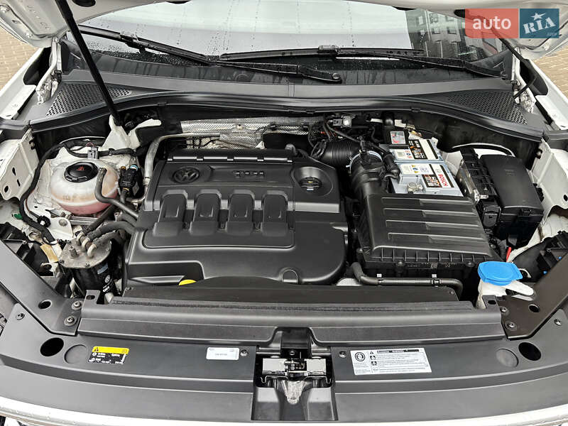 Внедорожник / Кроссовер Volkswagen Tiguan 2017 в Киеве фото 41 Внедорожник / Кроссовер Volkswagen Tiguan 2017 в Киеве