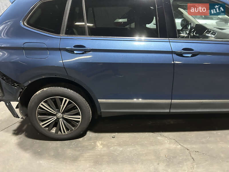 Внедорожник / Кроссовер Volkswagen Tiguan 2018 в Луцке