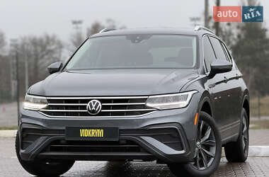 Позашляховик / Кросовер Volkswagen Tiguan 2022 в Києві