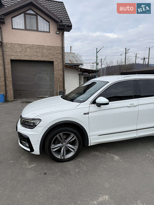 Внедорожник / Кроссовер Volkswagen Tiguan 2017 в Мукачево