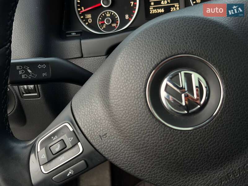 Внедорожник / Кроссовер Volkswagen Tiguan 2010 в Харькове фото 28 Внедорожник / Кроссовер Volkswagen Tiguan 2010 в Харькове