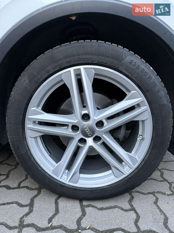 Внедорожник / Кроссовер Volkswagen Tiguan 2017 в Луцке