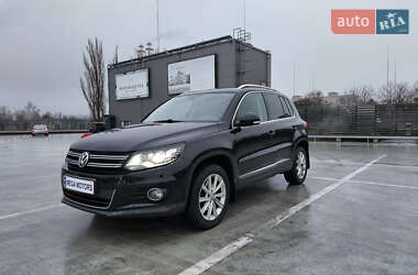 Внедорожник / Кроссовер Volkswagen Tiguan 2012 в Киеве