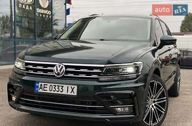 Внедорожник / Кроссовер Volkswagen Tiguan 2017 в Львове