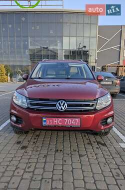 Позашляховик / Кросовер Volkswagen Tiguan 2015 в Львові