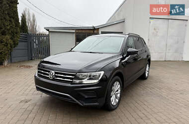 Внедорожник / Кроссовер Volkswagen Tiguan 2018 в Ровно