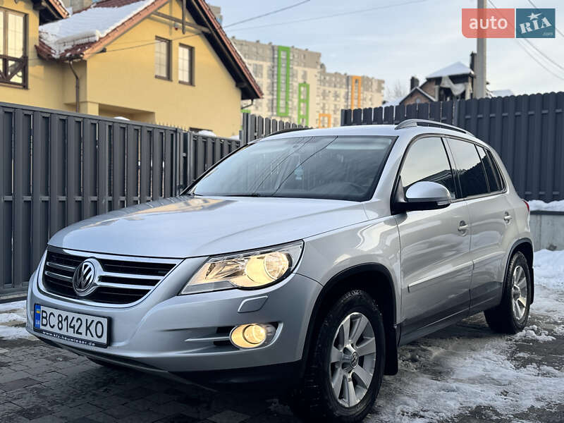 Volkswagen Tiguan 2010 Volkswagen Tiguan 2010