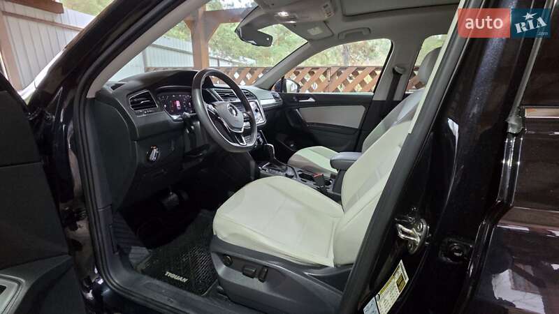 Внедорожник / Кроссовер Volkswagen Tiguan 2020 в Киеве