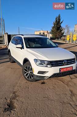 Внедорожник / Кроссовер Volkswagen Tiguan 2020 в Переяславе
