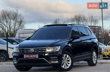 Позашляховик / Кросовер Volkswagen Tiguan 2017 в Києві