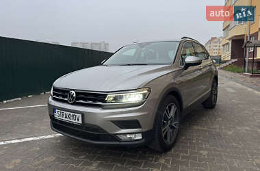 Внедорожник / Кроссовер Volkswagen Tiguan 2017 в Киеве