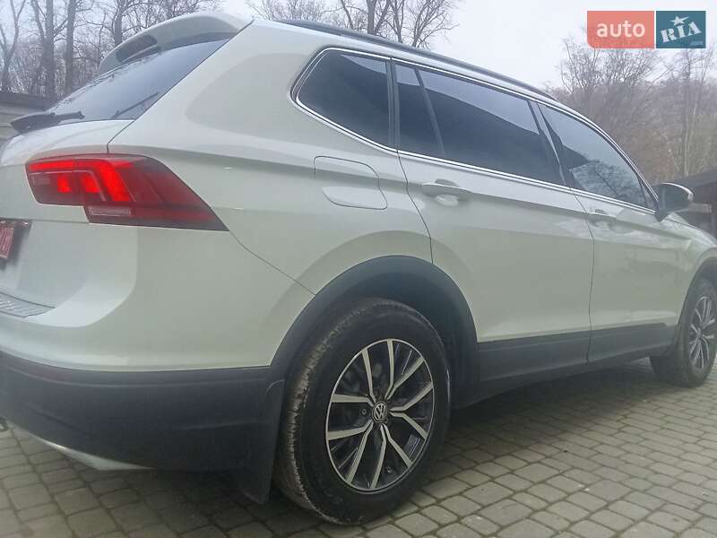 Внедорожник / Кроссовер Volkswagen Tiguan 2019 в Львове фото 20 Внедорожник / Кроссовер Volkswagen Tiguan 2019 в Львове