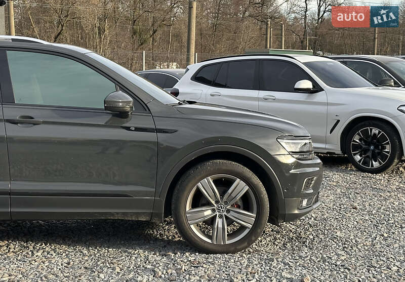 Внедорожник / Кроссовер Volkswagen Tiguan 2018 в Львове
