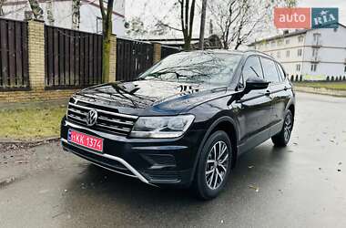 Позашляховик / Кросовер Volkswagen Tiguan 2021 в Києві