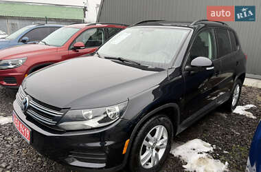 Позашляховик / Кросовер Volkswagen Tiguan 2016 в Полтаві
