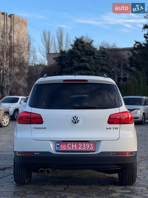 Внедорожник / Кроссовер Volkswagen Tiguan 2015 в Кременчуге