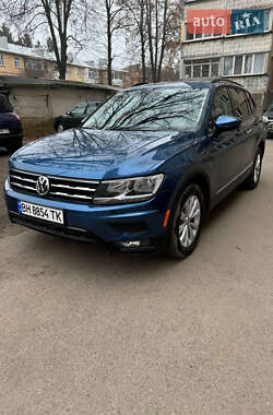 Внедорожник / Кроссовер Volkswagen Tiguan 2017 в Виннице